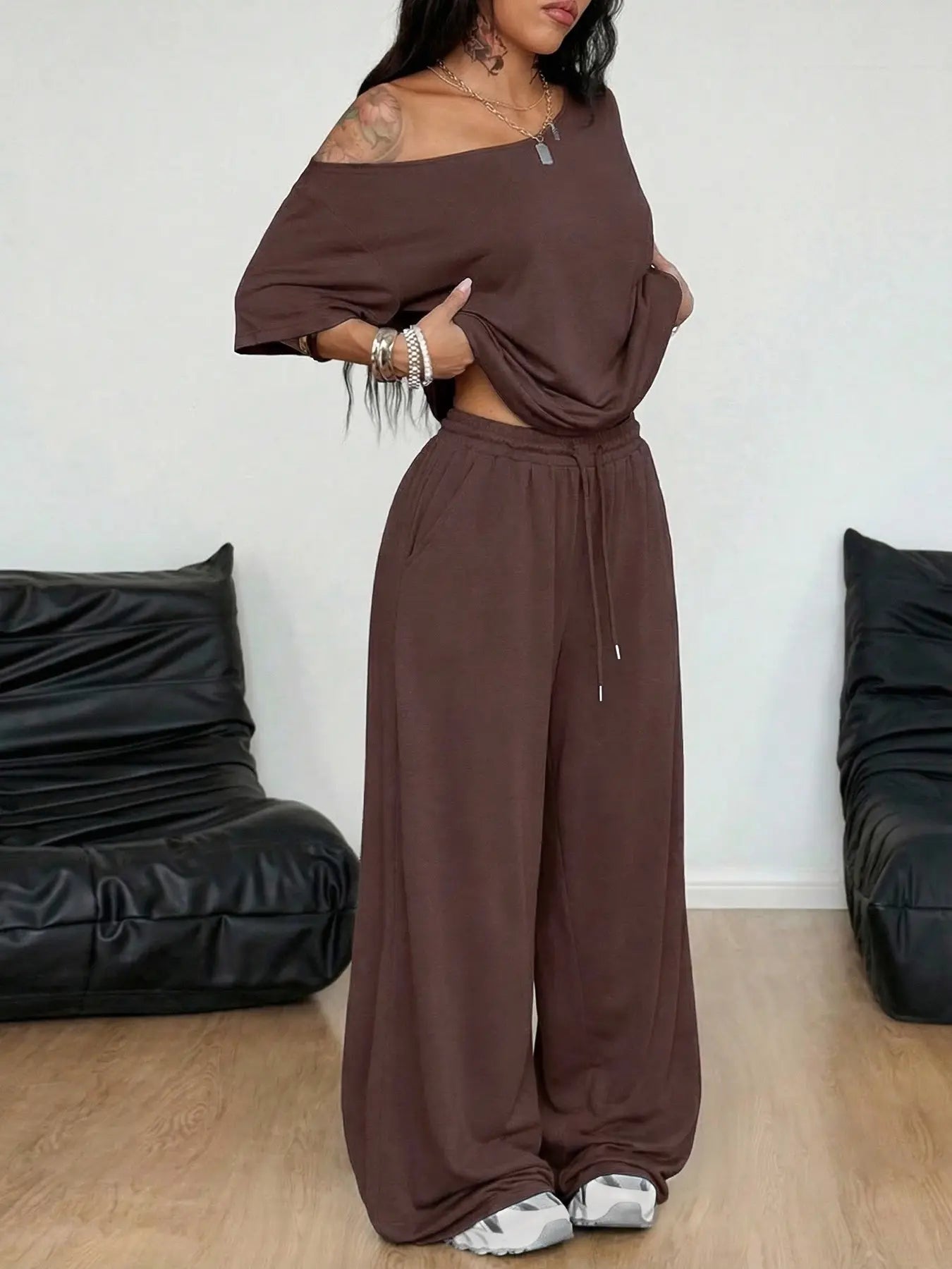 2 Pcs/Set Women's Minimalist Basic Daily Wear, Going Out, Sport Comfortable Off Shoulder T-Shirt and Wide Leg Pants Two Pieces Outfits, Womenswear